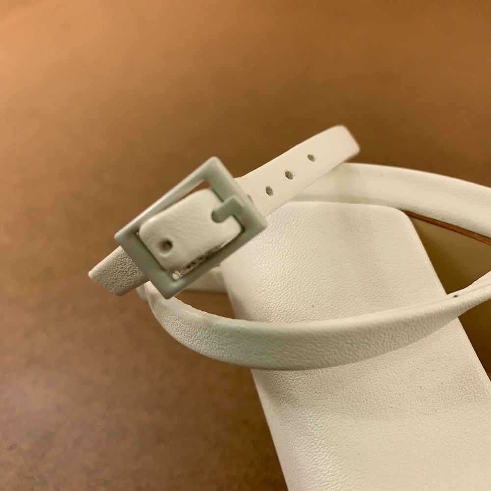 Billini Womens Size 5 White Faux Leather Strappy Tahni Block Heel Sandals New - Picture 6 of 12